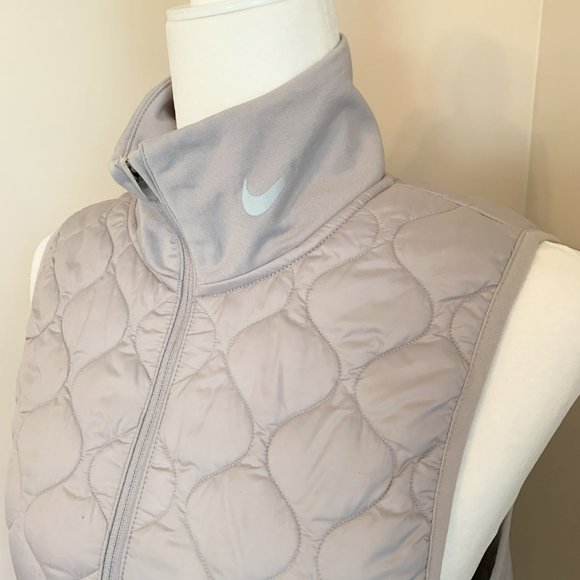 SOLD!  Nike Aerolayer Black Gray Running Vest Gilet Quilted Logo - Picture 7 of 12